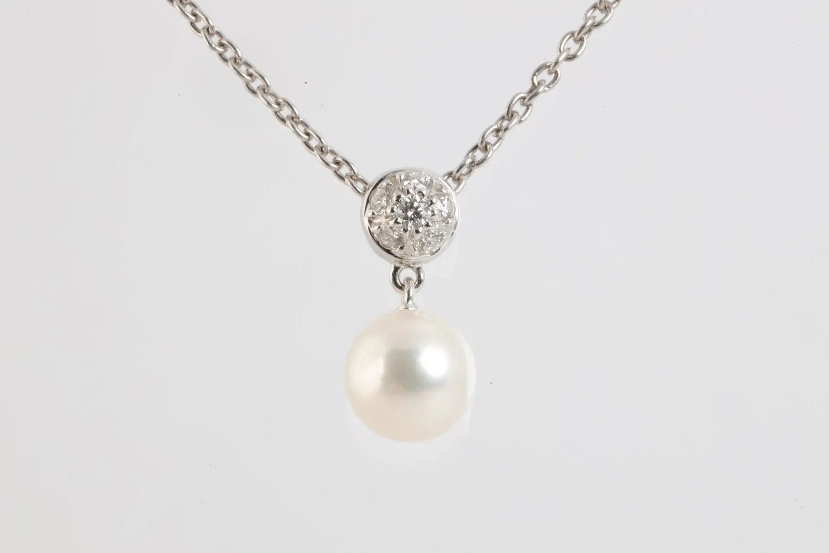 18" Mikimoto 18k White Gold Pearl & 0.15tcw Diamond Necklace (5.04g.)