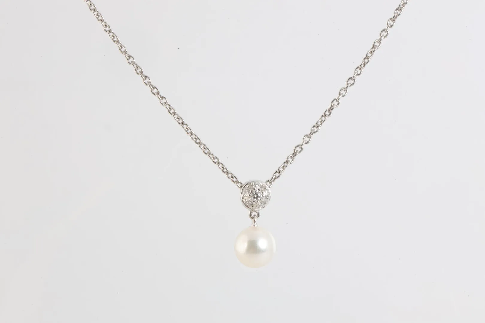 18" Mikimoto 18k White Gold Pearl & 0.15tcw Diamond Necklace (5.04g.)