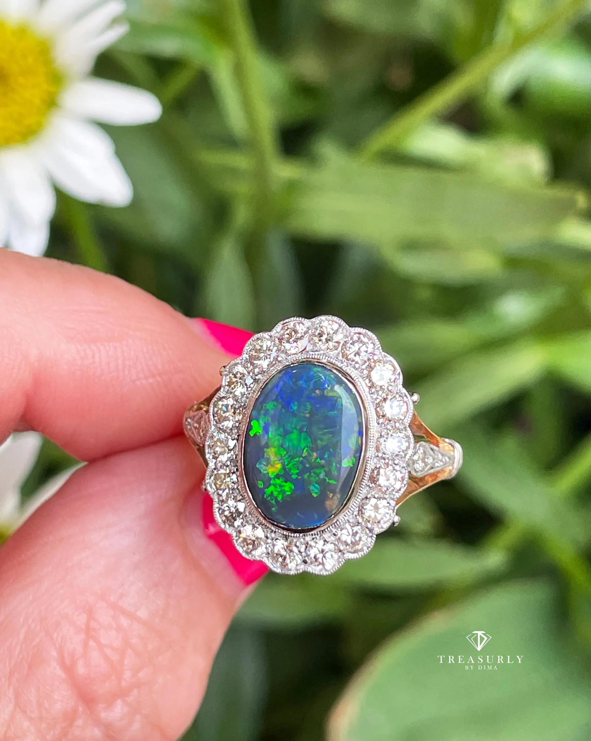 An exquisite 2.25ct Authentic Antique Art Deco Black Opal and Diamond Cluster Cocktail 18K Gold Ring