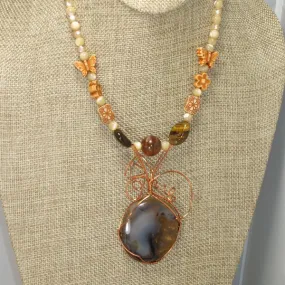 Earna Montana Agate Cabochon Pendant Necklace