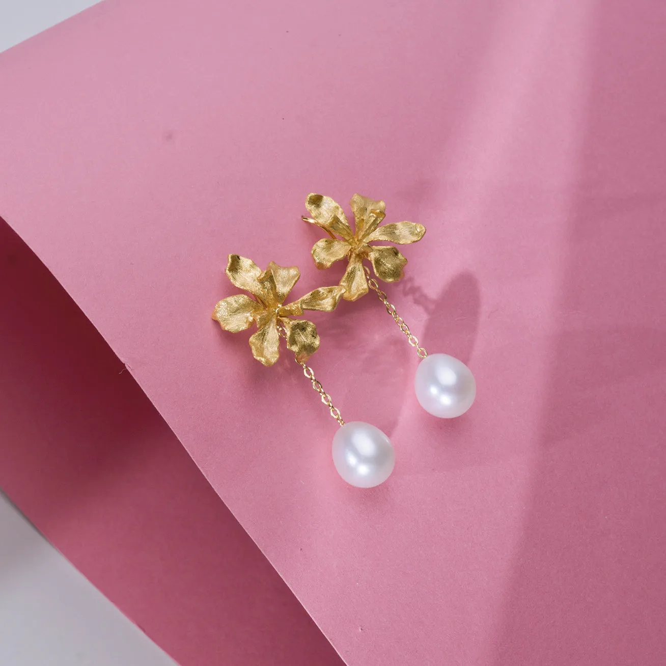 Elegant Freshwater Pearl Earrings WE00456 | Vanda Miss Joaquim