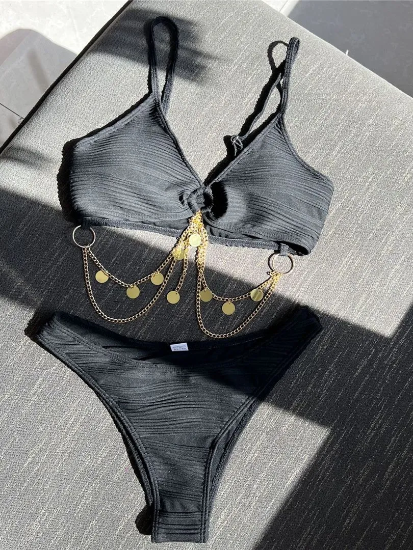 Glamour-Bikini-Set mit Kettengliedern 