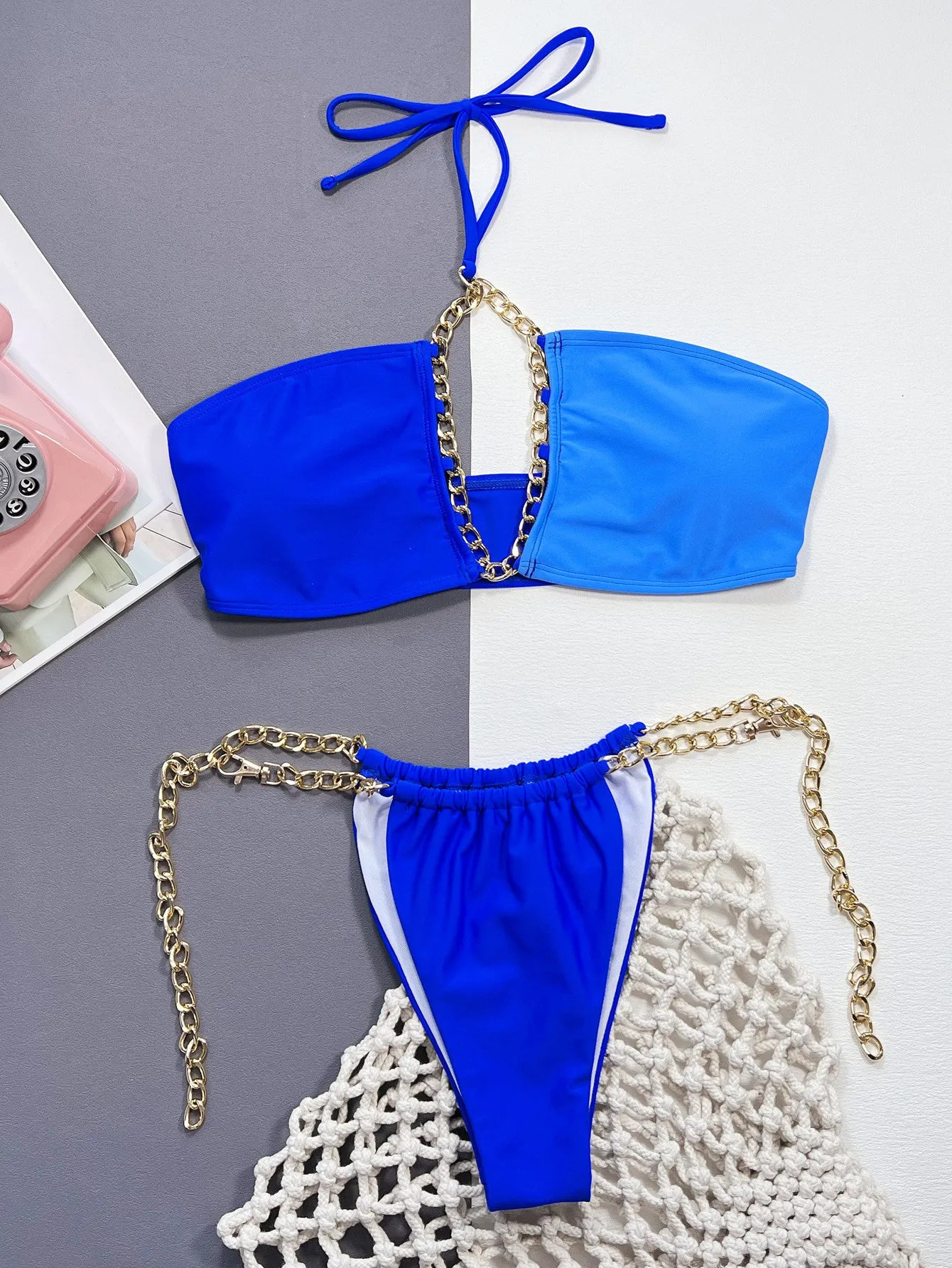 Neckholder-Bikini-Set mit Kettendetail