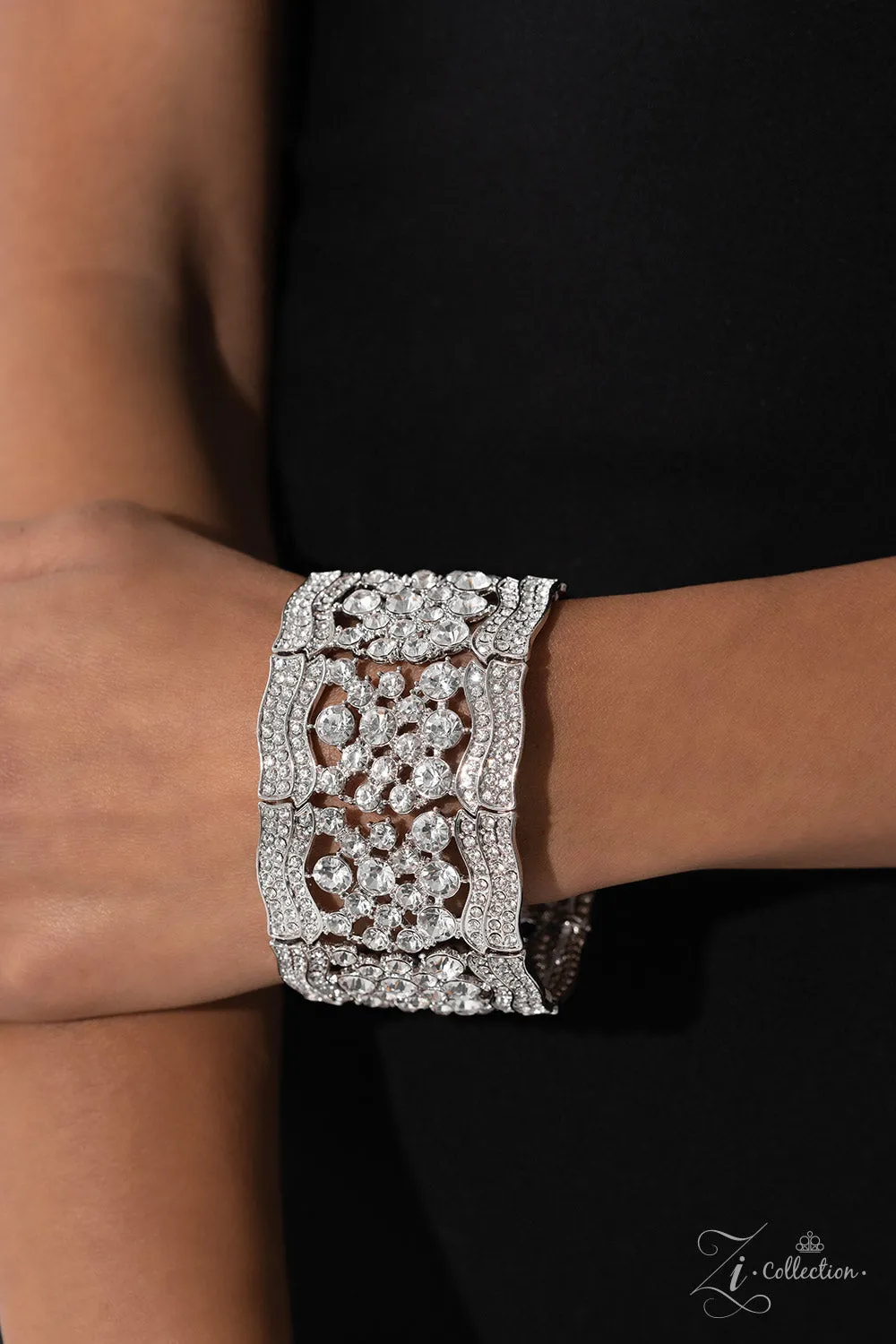 Paparazzi Made for This White 2023 Zi Collection Bracelet