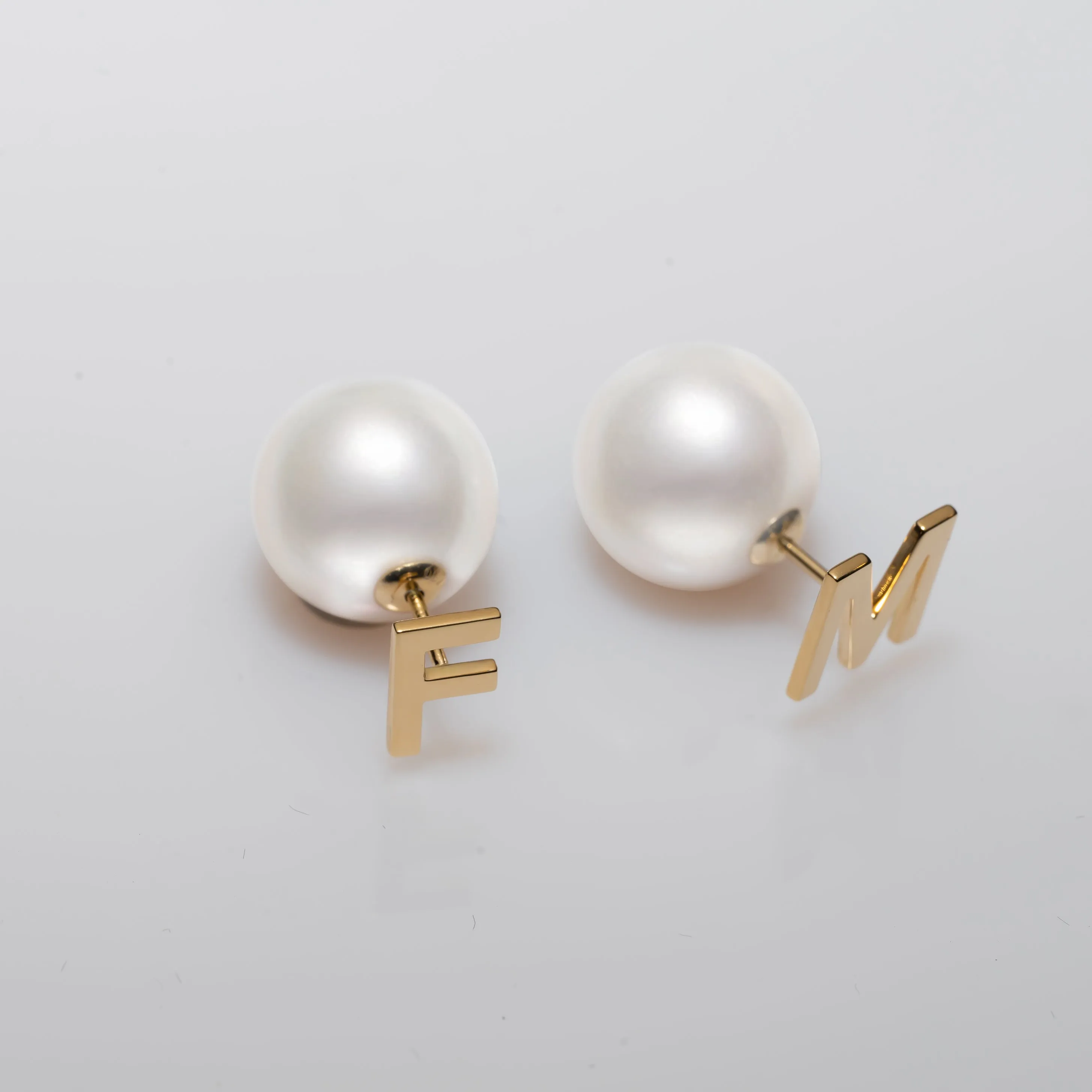 Personalized Alphabet 18K Solid Gold Edison Pearl Earrings KE00013