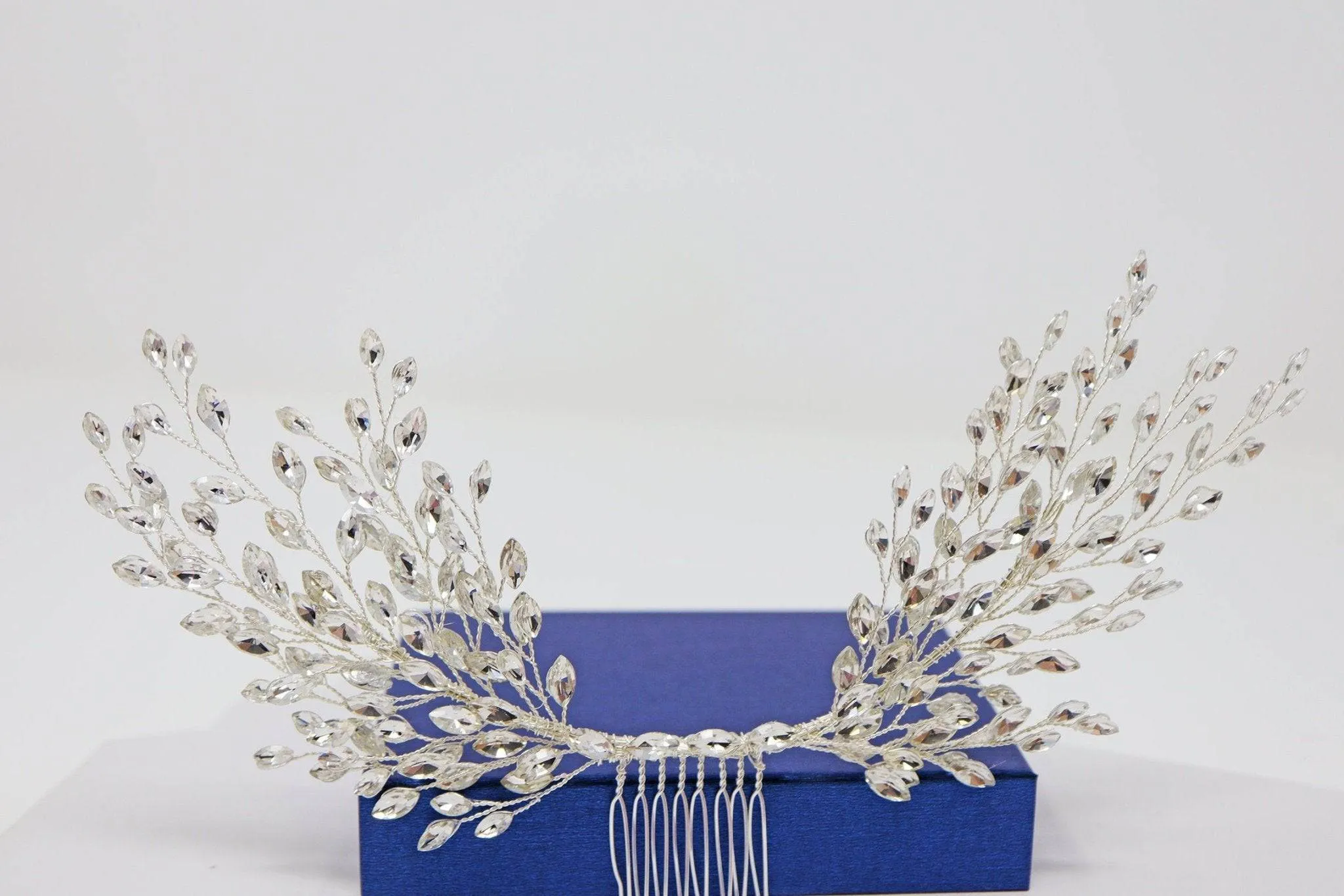 Swarovski Crystal Large Vine Leaves Bridal Hair Comb, Bridal Hair Piece, Bridal Hair Accessories, Wedding Hair Accessory, Bridal Hair Comb.