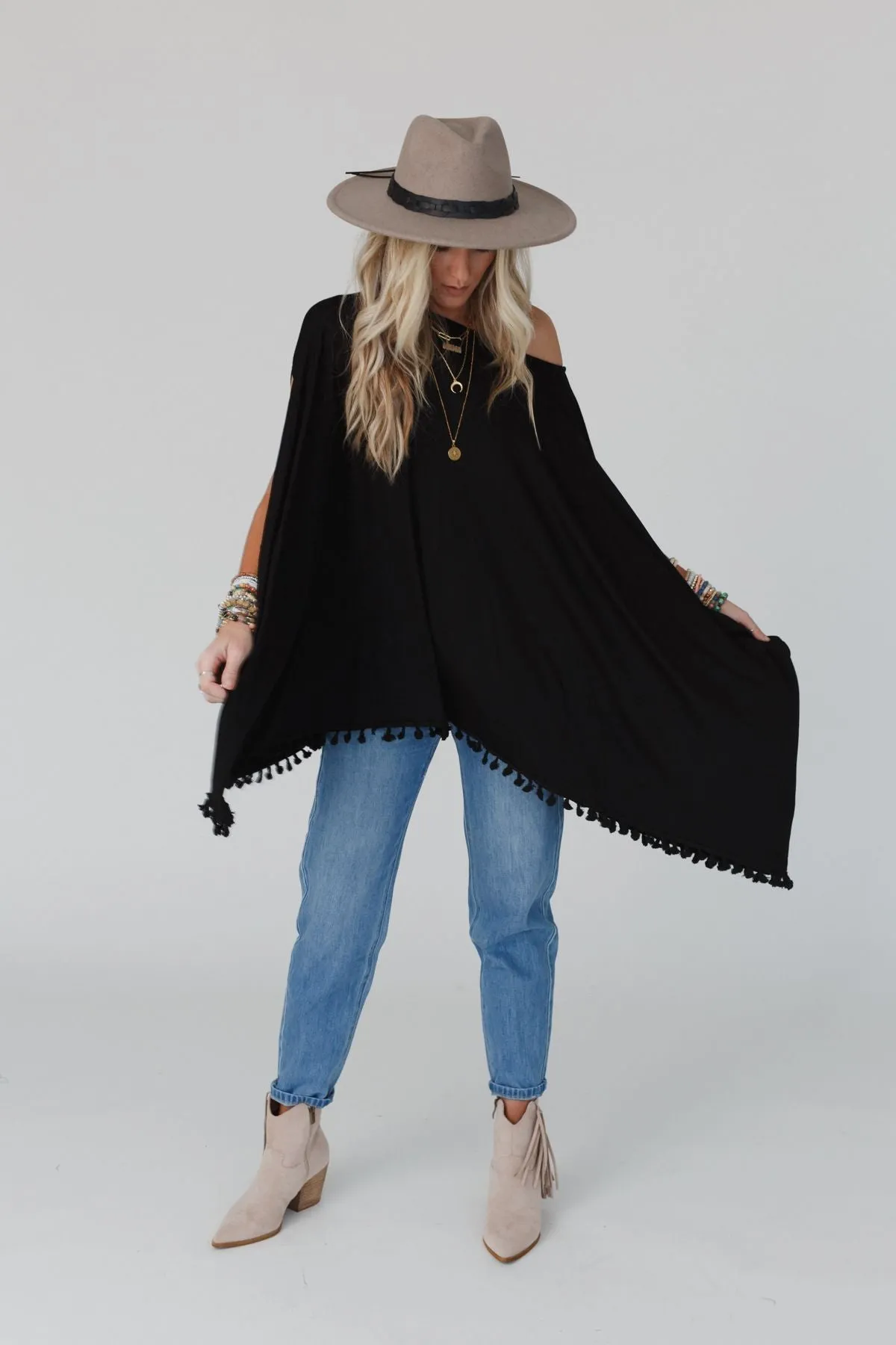 The Wren Tassel Tunic - Black