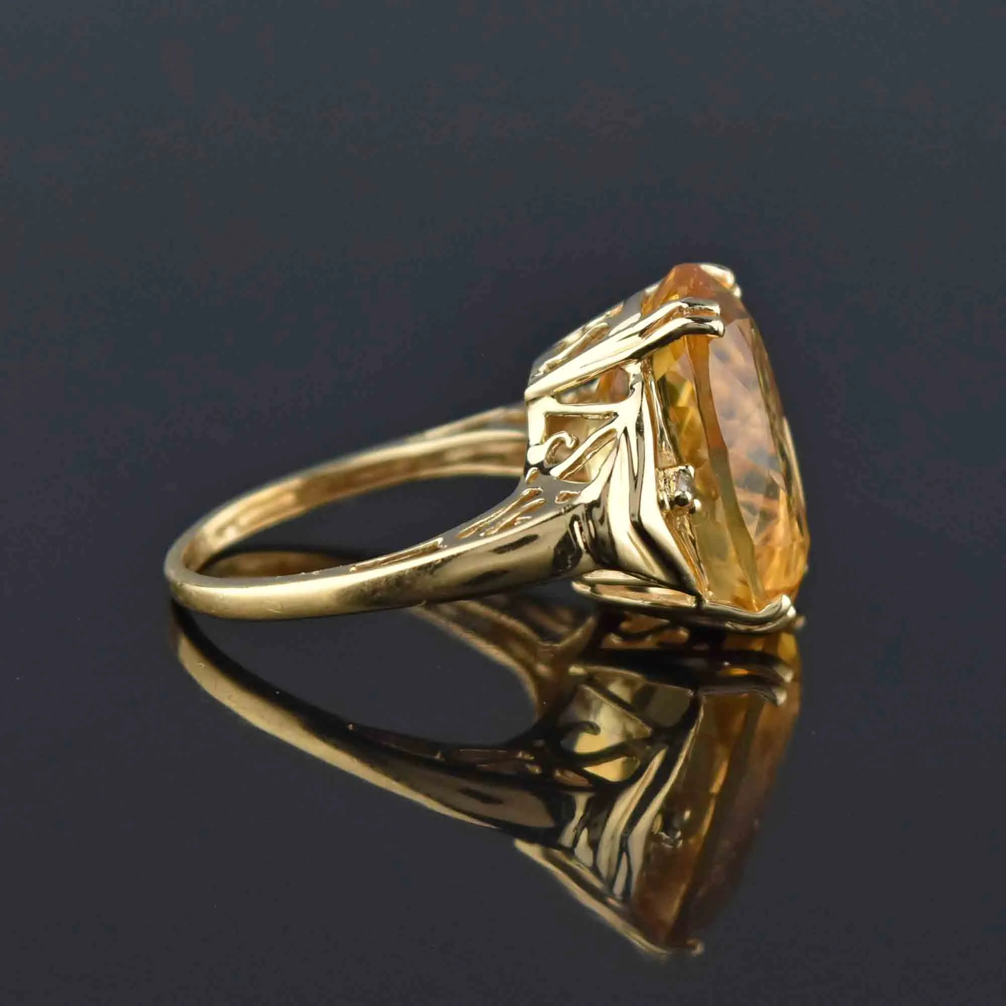 Vintage 14K Gold 8 CTW Diamond Citrine Ring