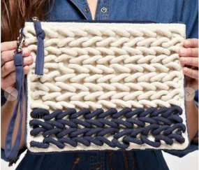 Yarn Clutch